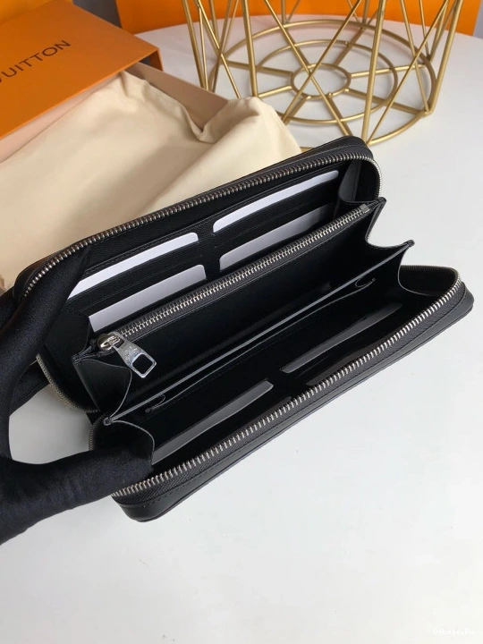 Louis Vuitton XL WALLET ZIPPY 0311